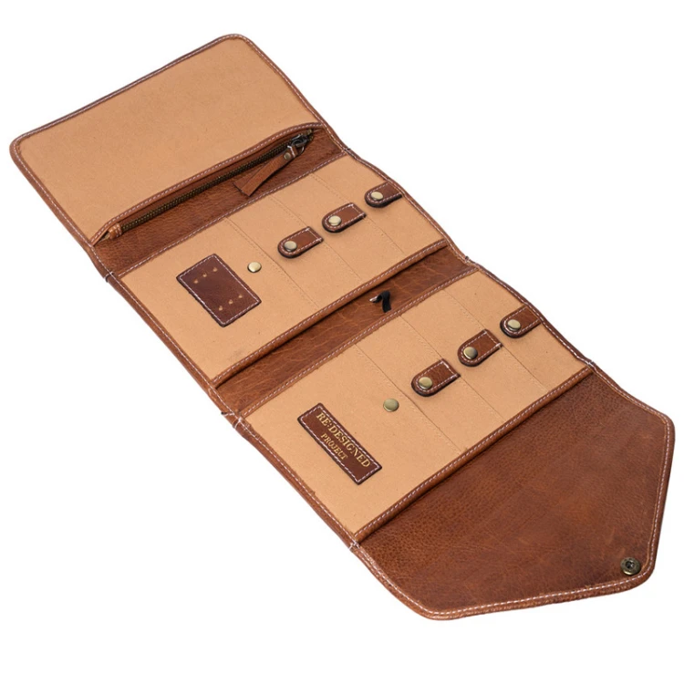 Etui na druty z żyłką RE:DESIGNED / Project 123 / skóra / walnut