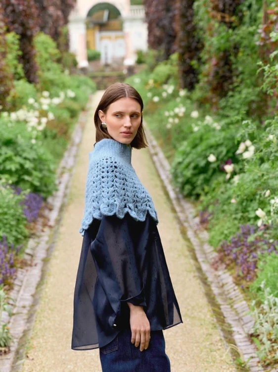 Wzór szydełko i druty Sandnes Garn Flowerfield Poncho 2606_15 - w języku angielskim