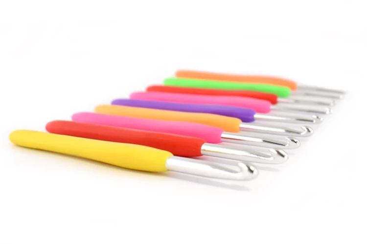 Zestaw szydełek z ergonomiczną rączką 2-6 mm