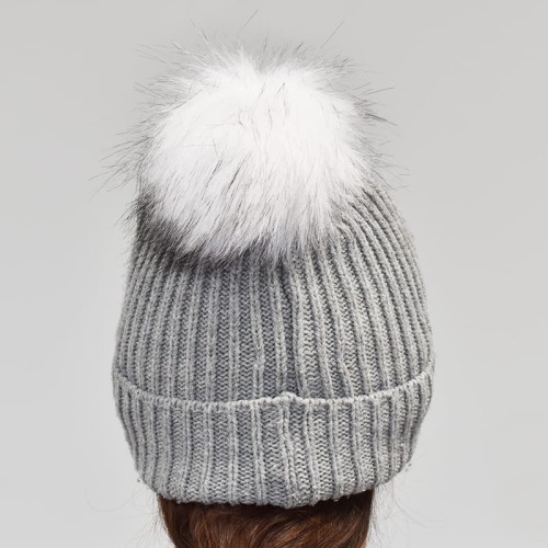 Pompon do czapki 12 cm / P-05 / biel z czernią