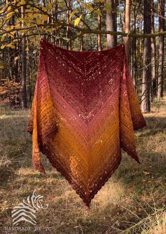 Kokonek Merino New Horizons 1600m,4nitki, wzór Kristle by Nina Prejznar, Wykonanie Kasia Shmidt, szydełko 3,25, chusta 190x90.jpg