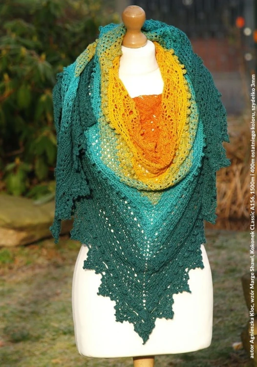 autor Agnieszka Kloc, wzór Marge Shawl, Kokonek CLassic A156, 1500m i 400m ostatniego koloru, szydełko 3mm