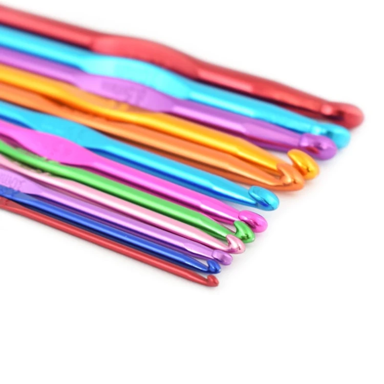 Zestaw szydełek aluminiowych 2-8 mm / 12 sztuk