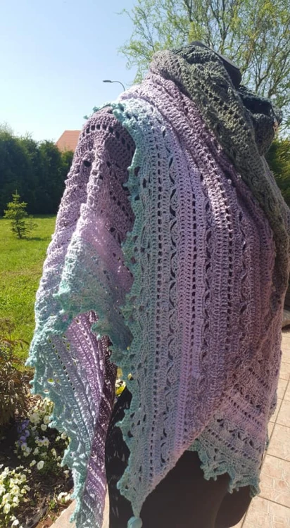 Autorka: Aleksandra Grabińska - Tagiloni hand made
Wzór: Bruinen
