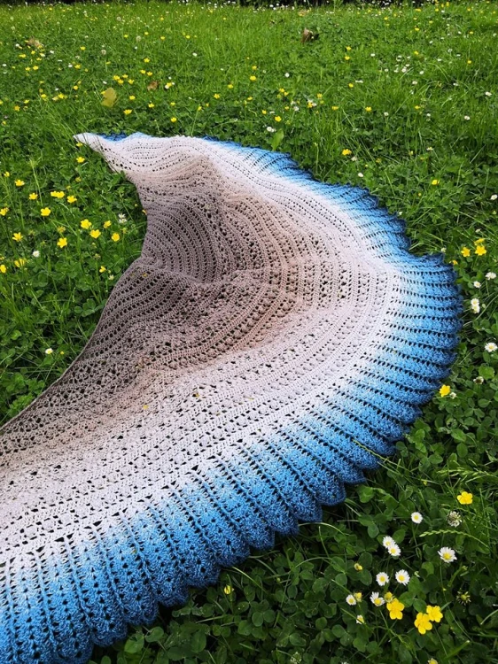 anna urbaniak, dandelion,2000m, 4nitki