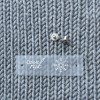 Metka silikonowa z nitem "Dzieło rąk" / śnieżka / srebro / 60 x 20 mm / 1 szt.