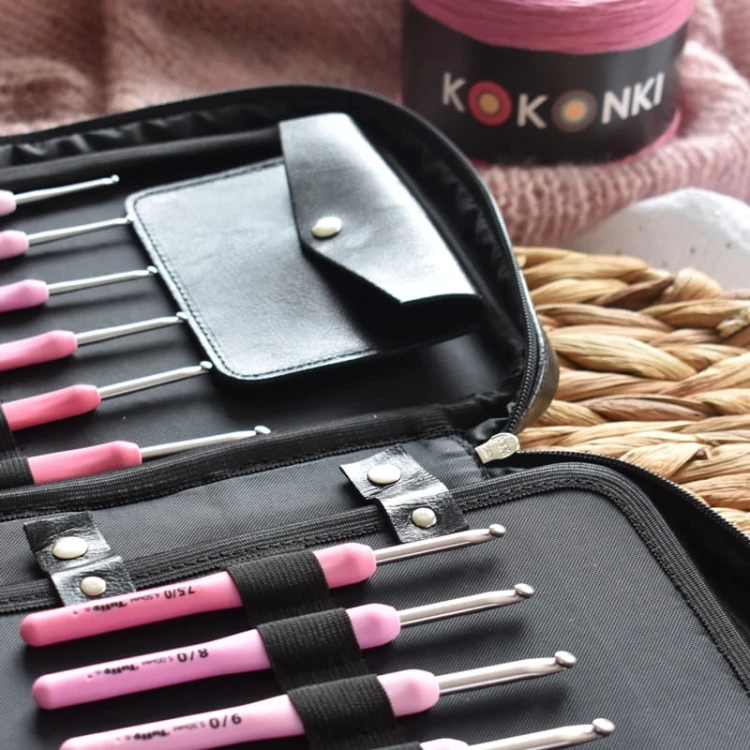 Etui na szydełka / KOKONKI Accessories / skóra / czerń