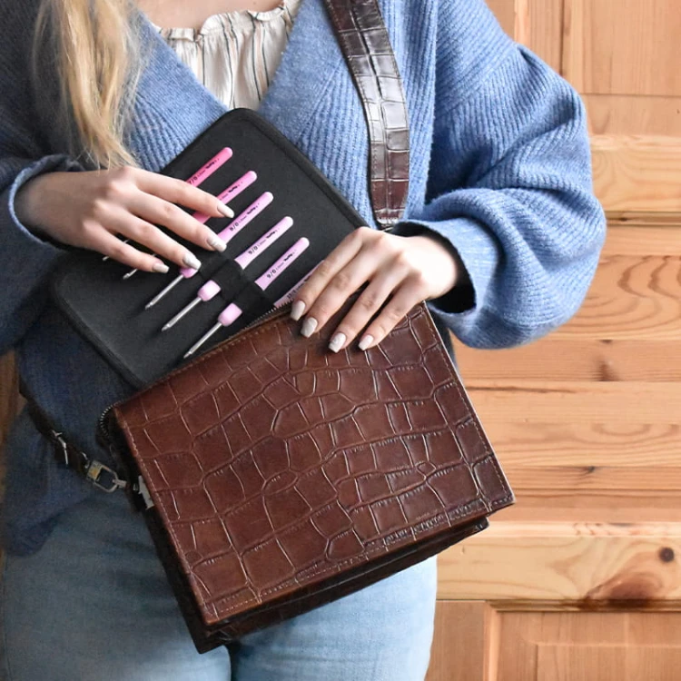 Etui na szydełka / KOKONKI Accessories / skóra / czerń