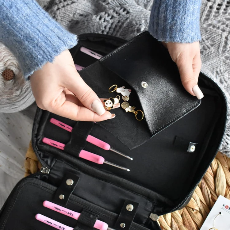 Etui na szydełka / KOKONKI Accessories / skóra / czerń