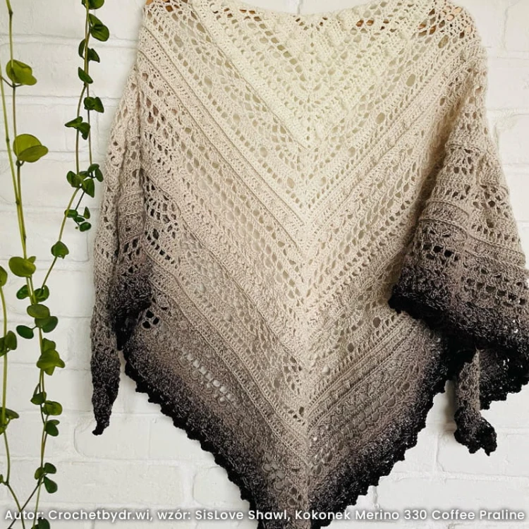 Autor Crochetbydrwi wzór SisLove Shawl Kokonek Merino 330