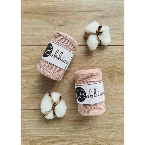 Sznurek skręcany bawełniany Bobbiny Macrame Cord / Brzoskwiniowy Shake / 1,5mm / 100m