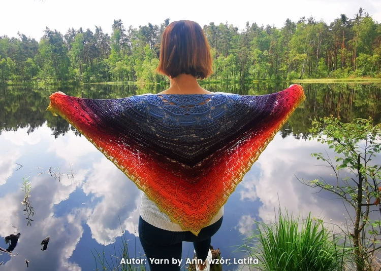 Autorka Yarn by Ann wzór Latifa