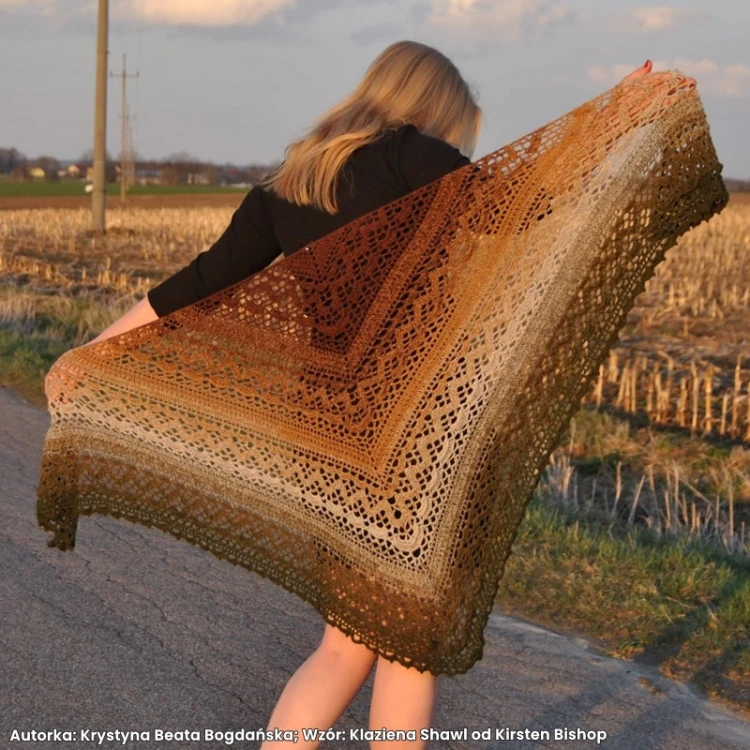 Autorka: Krystyna Beata Bogdańska; Wzór: Klaziena Shawl od Kirsten Bishop