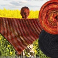 Autorka: Włóczkowy chill; Wzór: DOTTY od Tangled by K; Druty 6 mm; Wymiary chusty: 165 x 80 cm